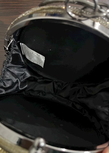 Gri Zincir Detaylı Yuvarlak Kadın Portföy Çanta - Görsel 4