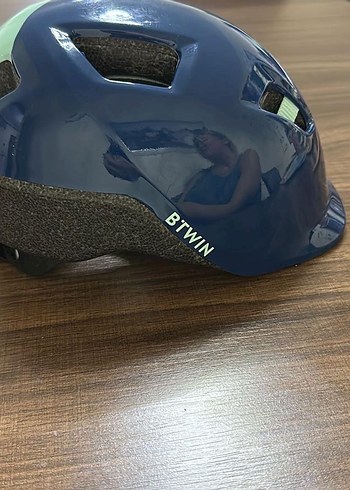 Gri ve Yeşil Biker Kaskı Velcro Askılı - Görsel 3