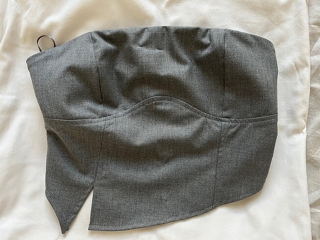 Zara zarq crop