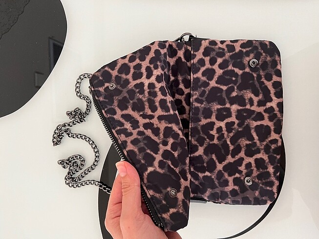  Beden leopar çanta