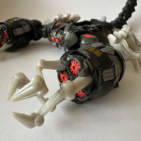 Beden Renk Hasbro Transformers RotF Stalker Scorponok