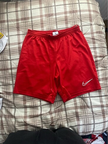 Nike şort