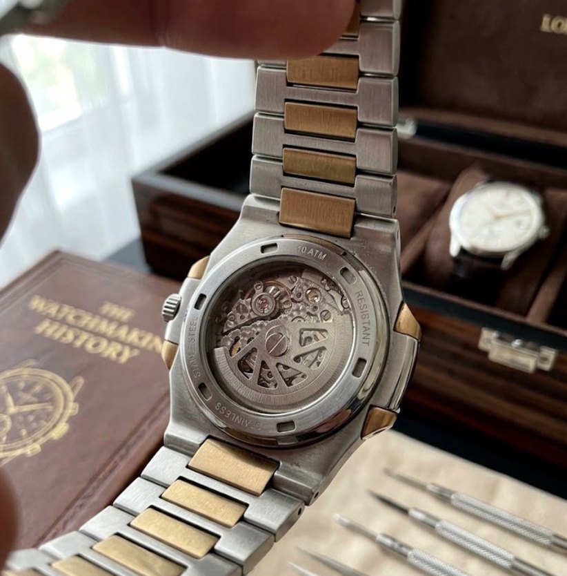 Patek Philippe Nautilus İki Renkli Açık Mekanizma Saat — görsel 3/3