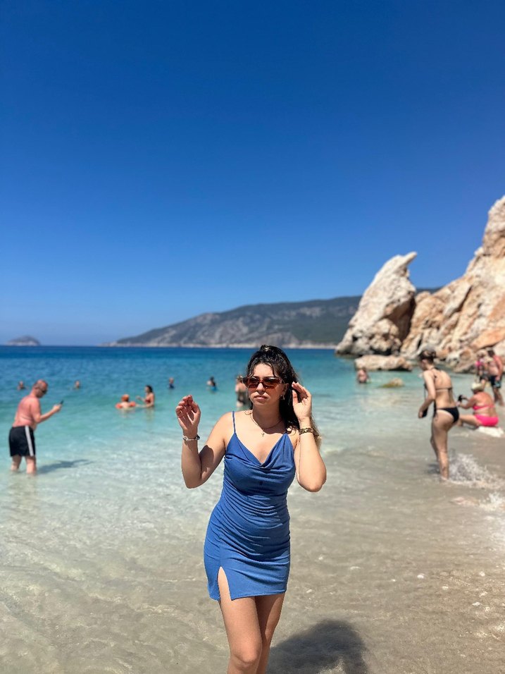 Mavi Sırtı İnce Askılı Mini Elbise - Görsel 2