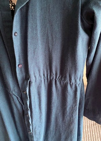 Düğmeli Midi lacivert gömlek - Görsel 2