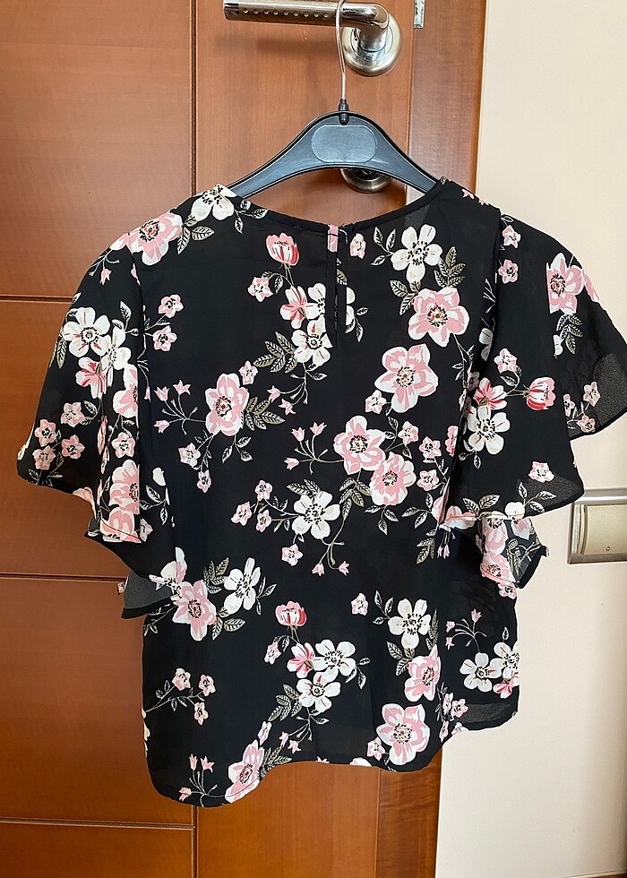 trendyolmilla çiçekli bluz - Görsel 2