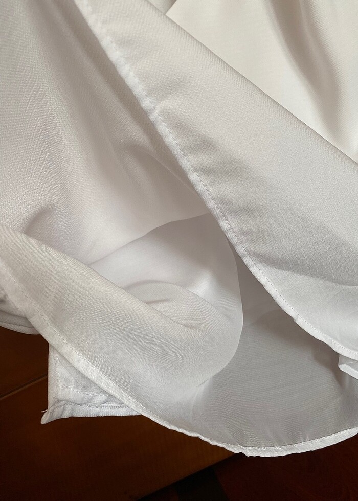 stradivarius beyaz askılı bluz - Görsel 2