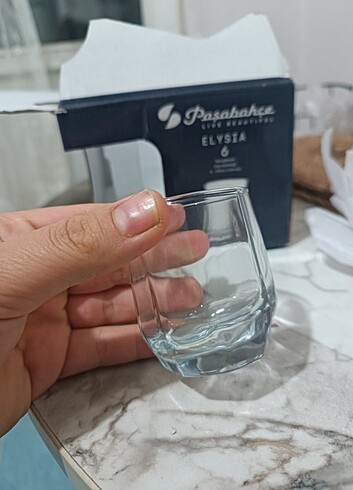 6'li kahve yani şu bardağı 