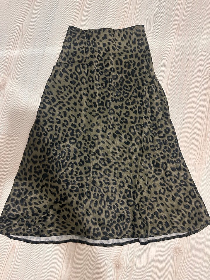 Leopar Desenli Saten Midi Boy Etek - Görsel 4