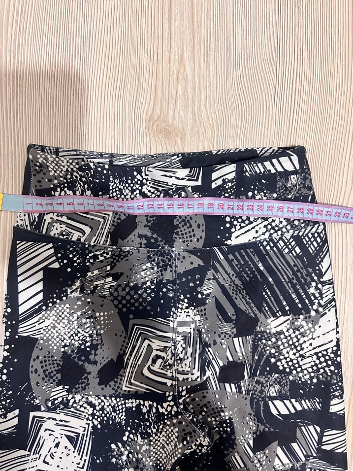 Gri Desenli Toparlayıcı Spor Tayt - Görsel 5