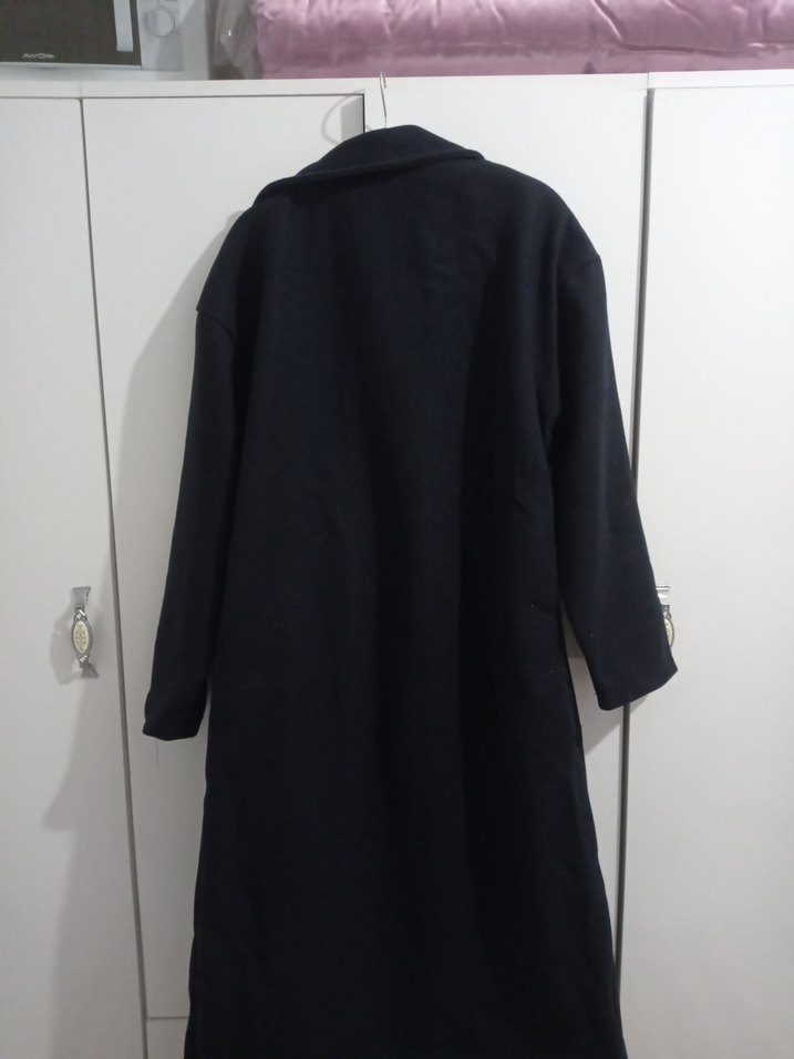 Siyah Uzun Kaban - Görsel 2