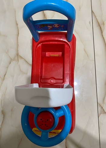 Fisher price ilk arabam