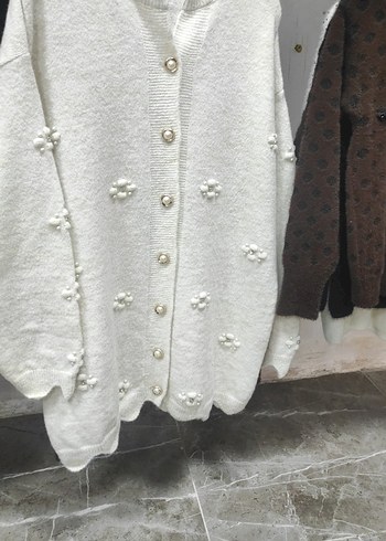 Trendyol & Milla Romantik Cicekli Yumusak Triko Hirka El İslemesi İscilikli