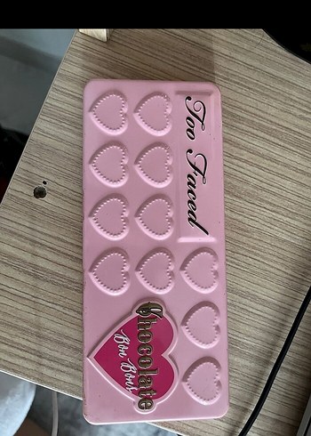 Too Faced Pembe Parlak Göz Farı Paleti