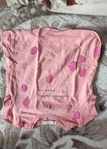 1 Yaş Beden çeşitli Renk 10 ürün 100 TL