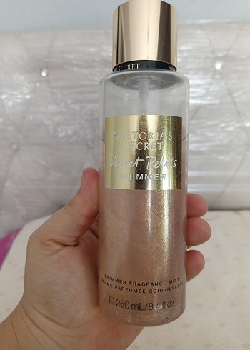 Victoria s Secret Victoria's secret Lush Blooms Işıltılı Vücut Spreyi
