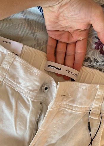 Bershka kargo pantolon - Görsel 3