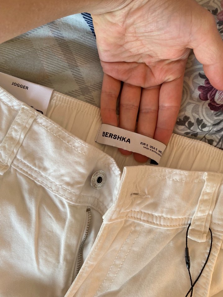 Bershka kargo pantolon - Görsel 3