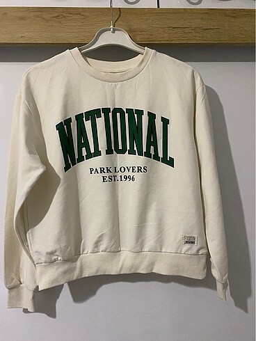 Sweatshirt