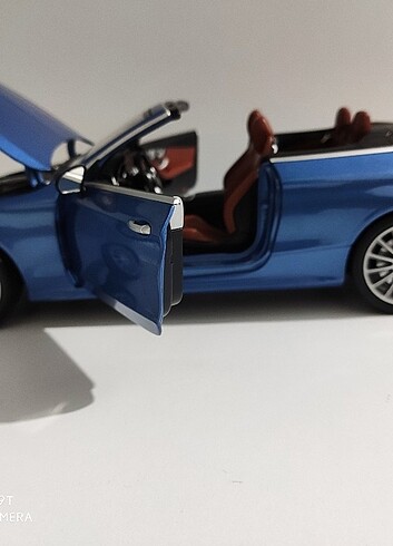 1:18 diecast Mercedes