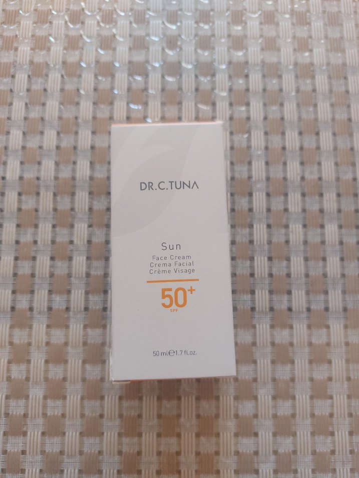 DR.C.TUNA SPF 50+ Yüz Kremi 50 ml - Görsel 3