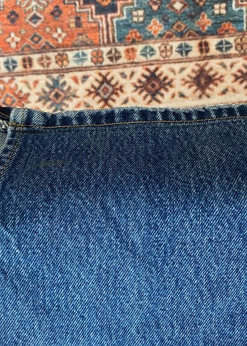 34 Beden Kadın Lacivert Midi Boy Denim Pantolon eskitme detaylı