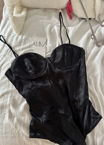 Zara Siyah Saten Straplez Büstiyer
