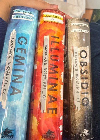 Illuminae Dosyaları Üçleme Seti - Görsel 3