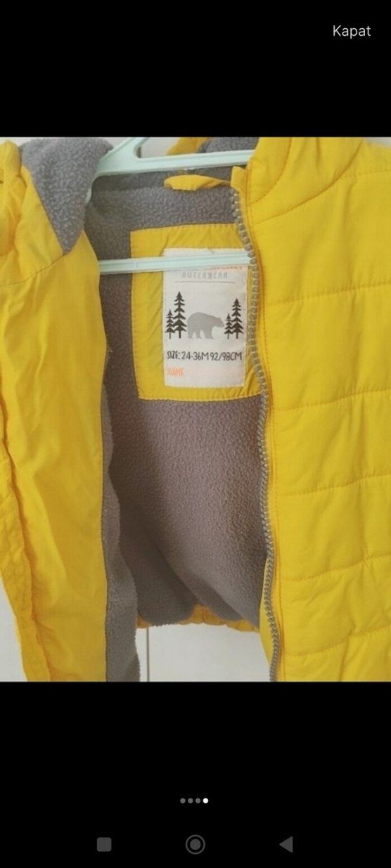 Sarı Kapüşonlu Erkek Çocuk Mont - Görsel 4