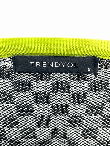 s Beden çeşitli Renk Trendyol & Milla Süveter %70 İndirimli.