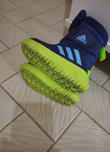 21 Beden lacivert Renk Adidas bebek kar botu