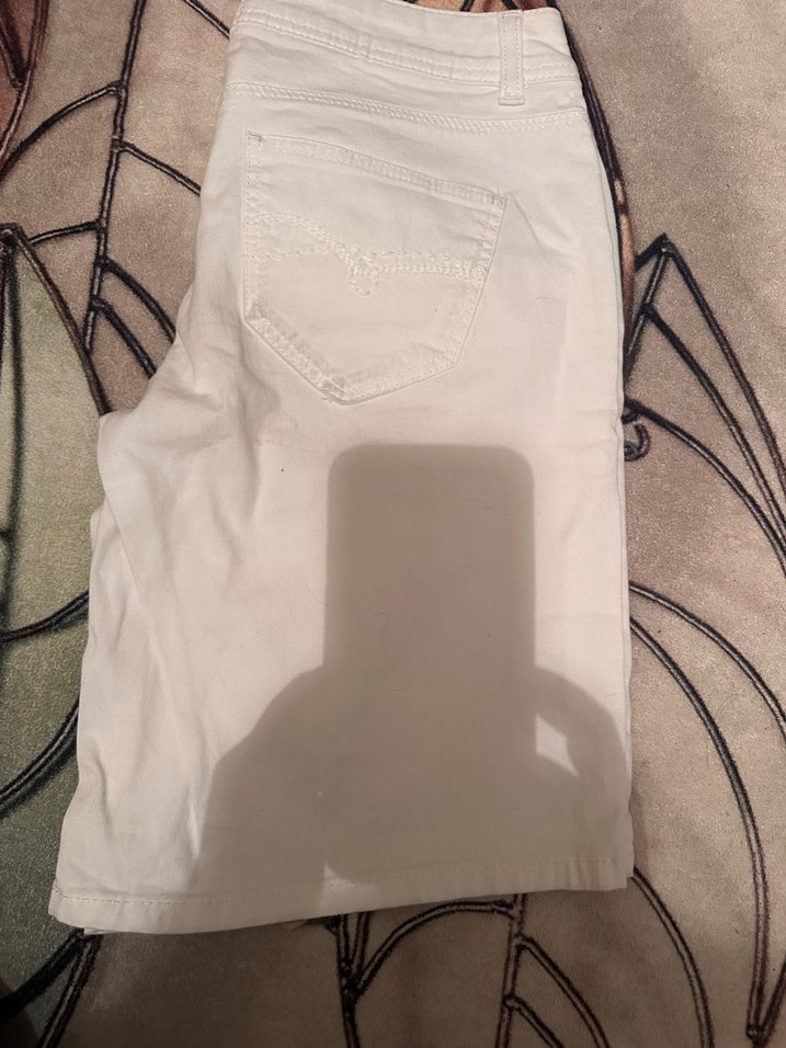 -Düğmeli Beyaz kot Kadın Bermuda Şort - Görsel 3