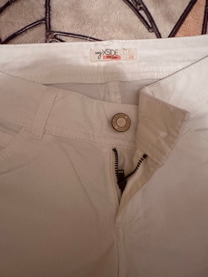 -Düğmeli Beyaz kot Kadın Bermuda Şort - Görsel 2