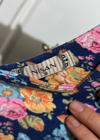 Çiçek Desenli V Yaka Midi Elbise - Görsel 2