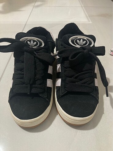 Adidas Campus