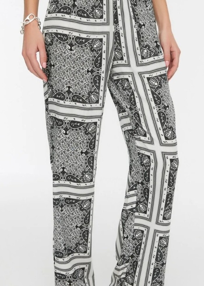 Yazlık pantolon - Görsel 2