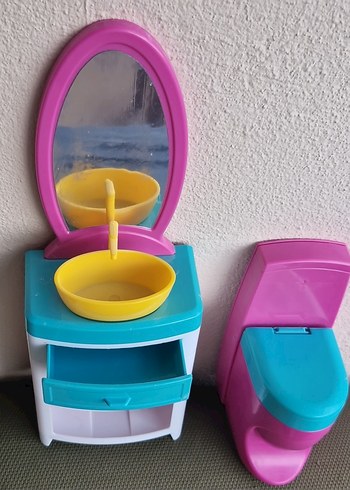 Diğer Barbie Banyosu