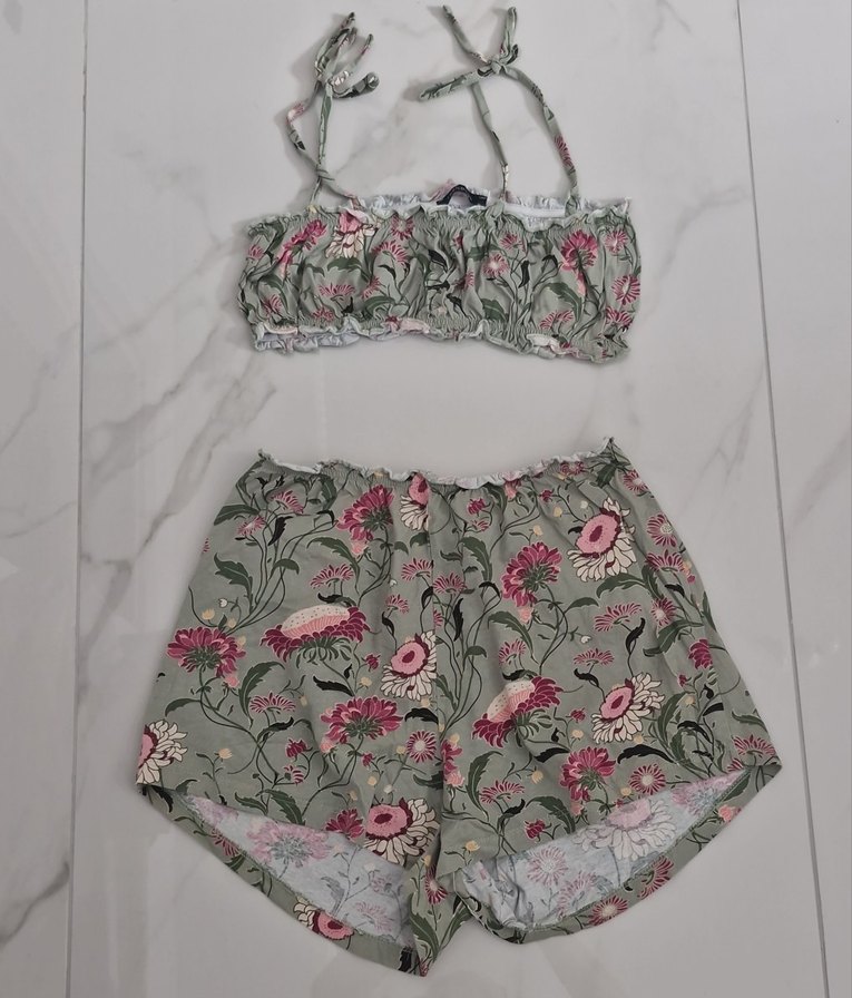 Çiçek Desenli Kısa İkili Takım - Görsel 3