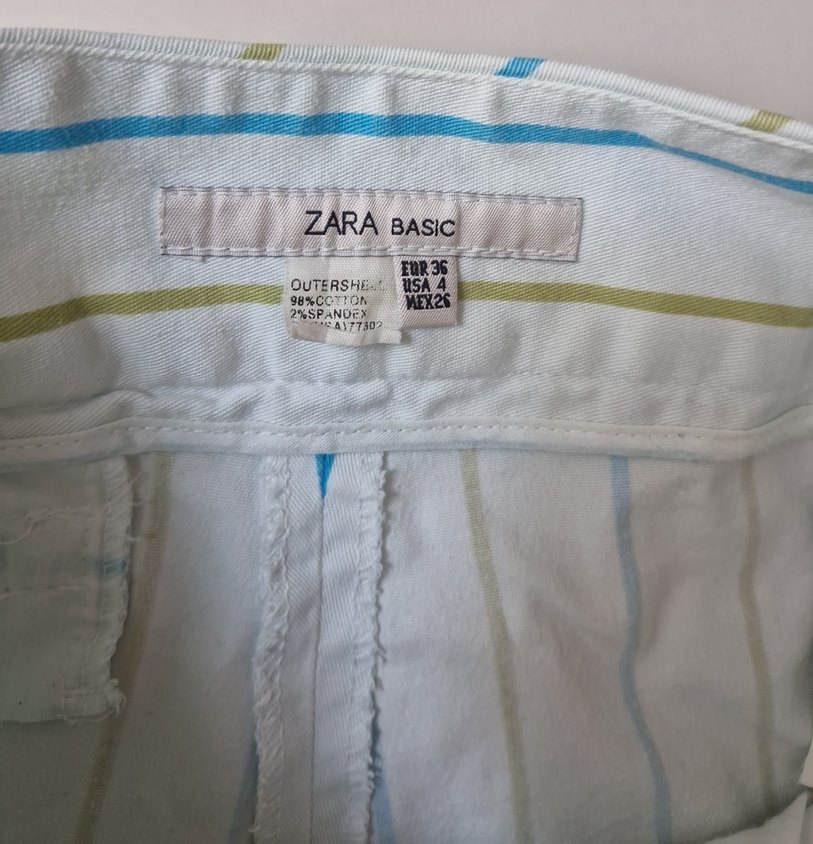 Düğmeli Çizgili Beyaz Şort - Görsel 3