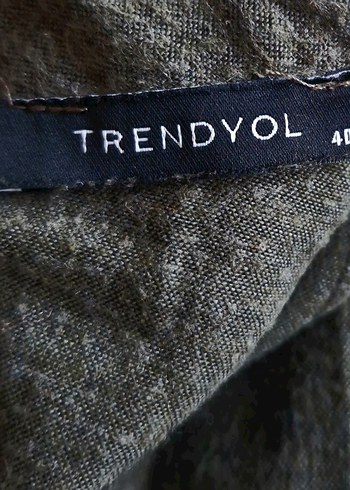 kolları büzgülü elbise - Görsel 4