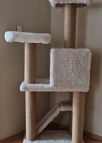 Beyaz Peluş Kedi Tırmalama ve Oyun Evi