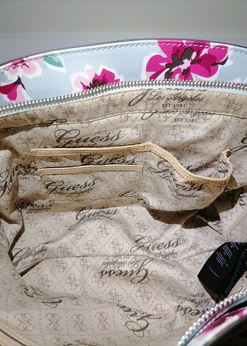 Guess Pembe Çiçek Desenli Mavi Çanta - Görsel 8