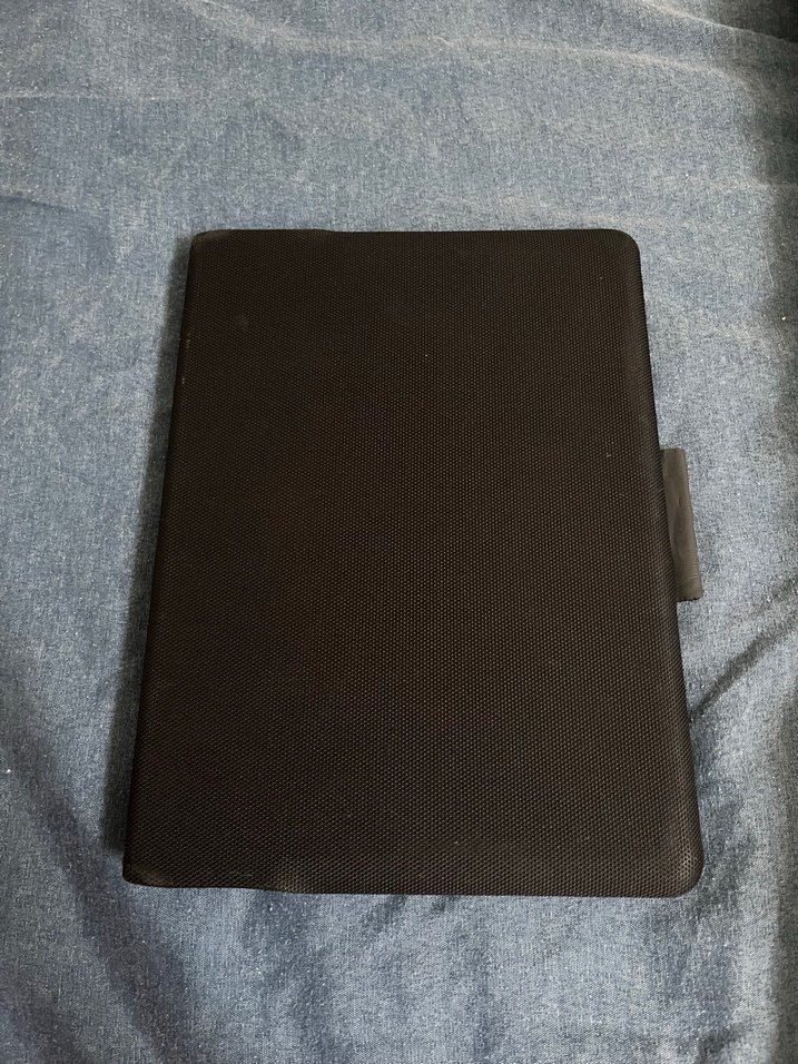 Logitech Siyah Tablet Klavye Kılıfı - Görsel 2