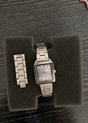 Casio Kadın Saat