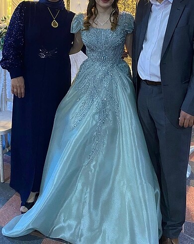 SATILIK PRENSES MODEL NİŞANLIK( SU YEŞİLİ)