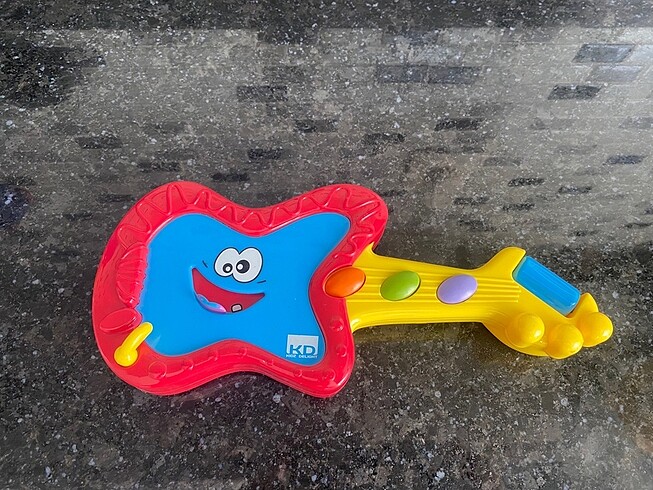 Oyuncak gitar