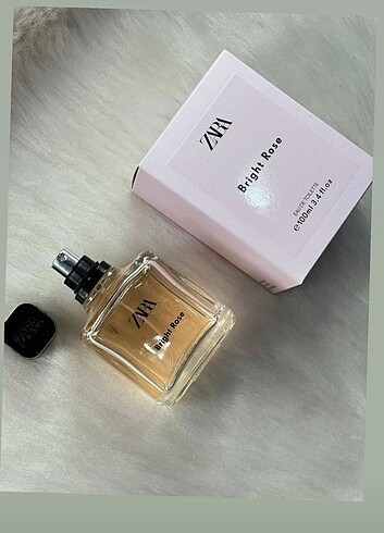 Zara bright rose parfüm 