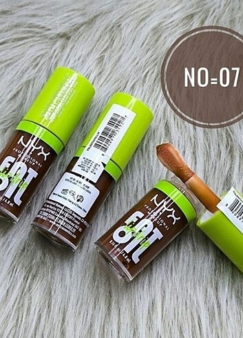 Nyx fat oil dudak parlatıcısı 