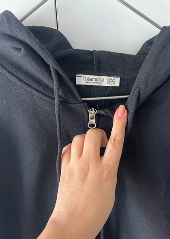Siyah Fermuarlı Kadın Sweatshirt - Görsel 2