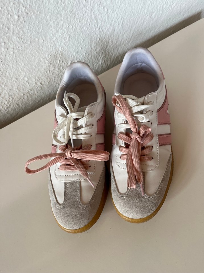 Pembe Bağcıklı Kadın Spor Ayakkabı - Görsel 2